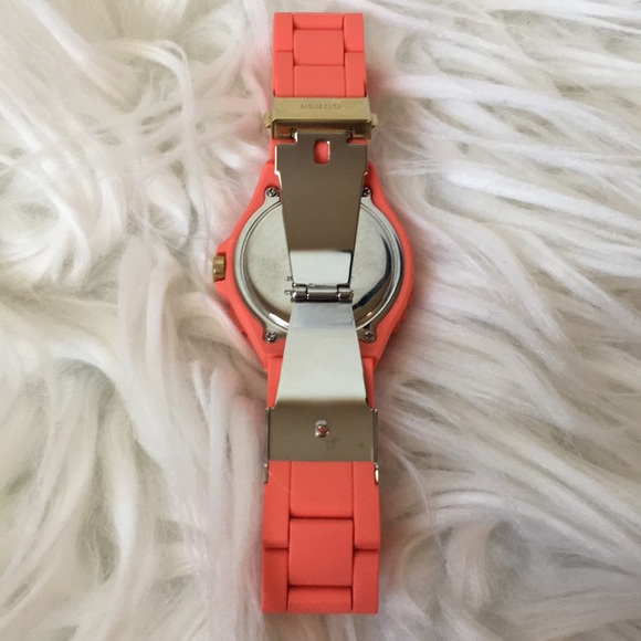 Watch - Picture 3 of 4